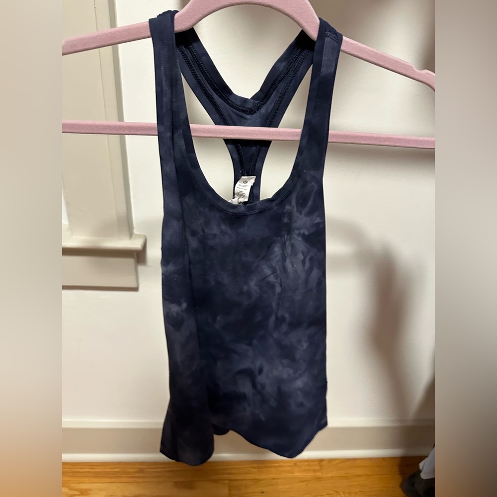 Lululemon size 10 women’s cropped razor back tank